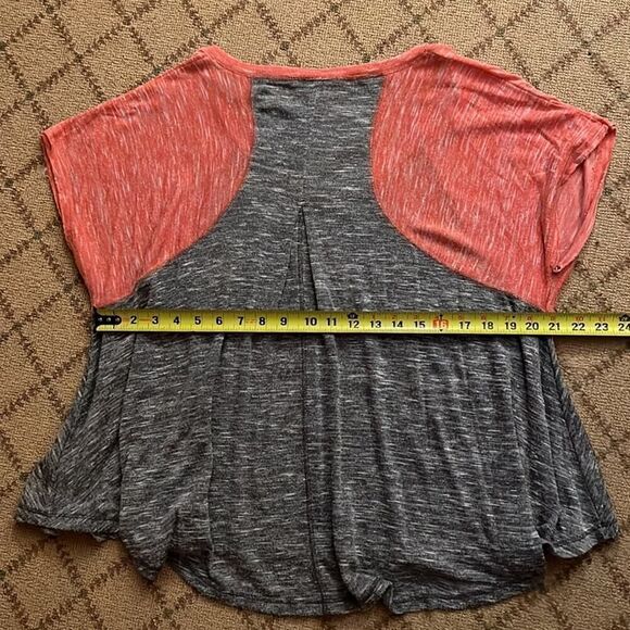 Urban Outfitters flowy boho style V neck coral/ gray M - Picture 7 of 10